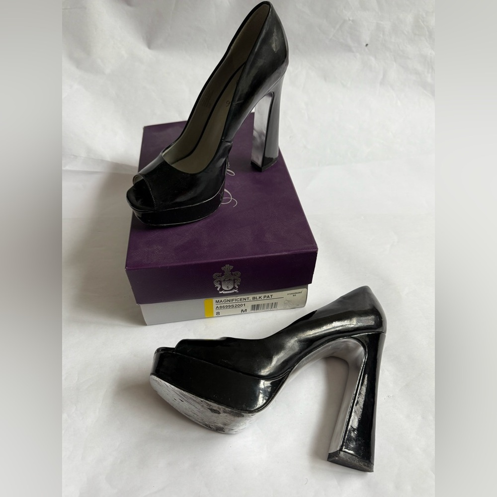 Fergie Black Patent Leather Platform Chunky High Heel Shoes size 8 M